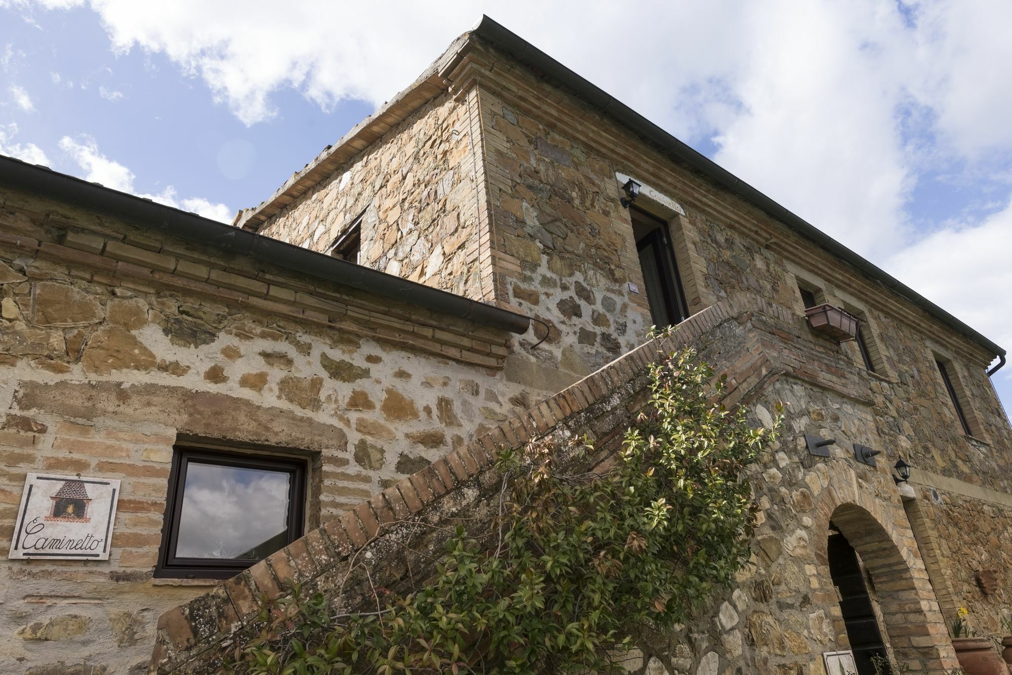 מונטלצ'ינו Wine Resort Colsereno מראה חיצוני תמונה